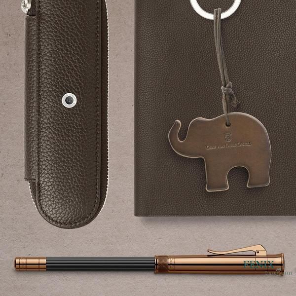 Брелок для ключів зі слоном Graf von Faber-Castell Key fob Elephant, шкіра темно-коричневого кольору, 118724 118724 фото